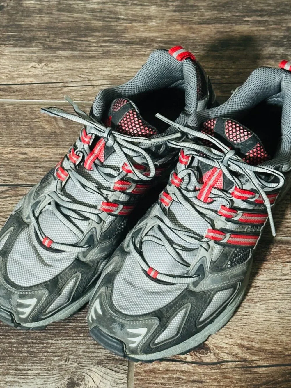 Adidas Trail Running Athletic Sneaker Shoes Men's size 10.5 Gray Red 552444 - Picture 4 of 9